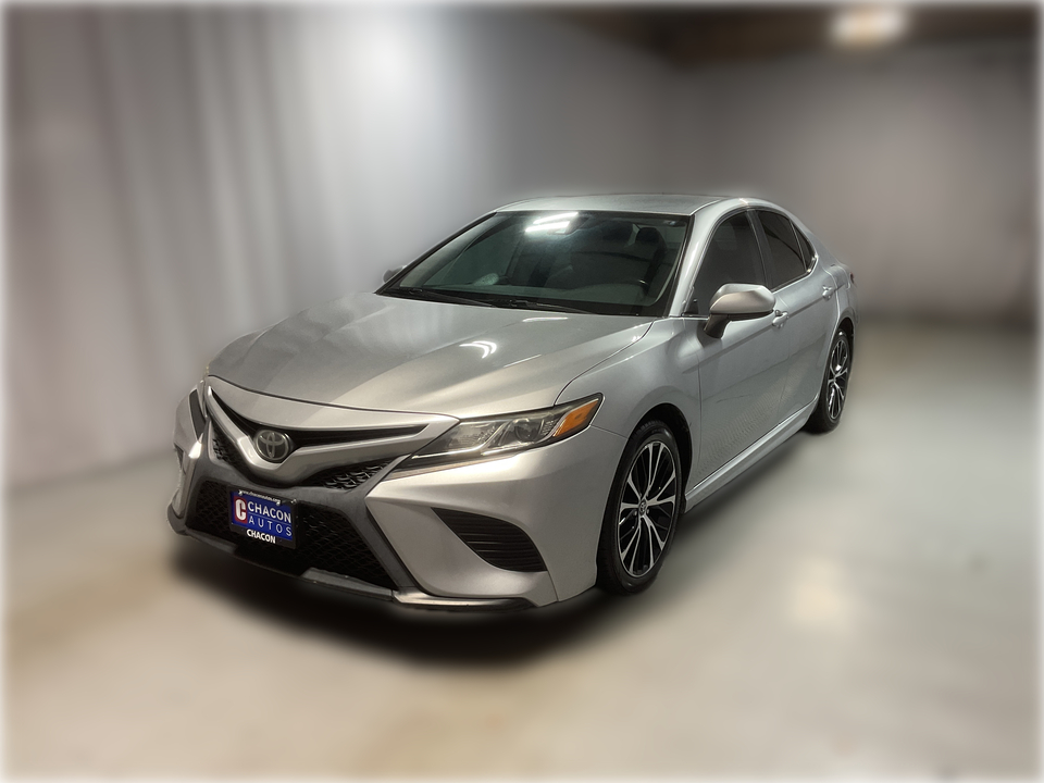 2020 Toyota Camry SE