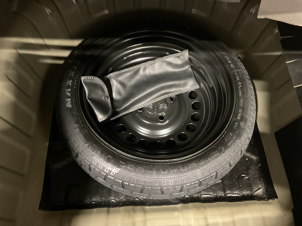 2020 Nissan Versa S CVT