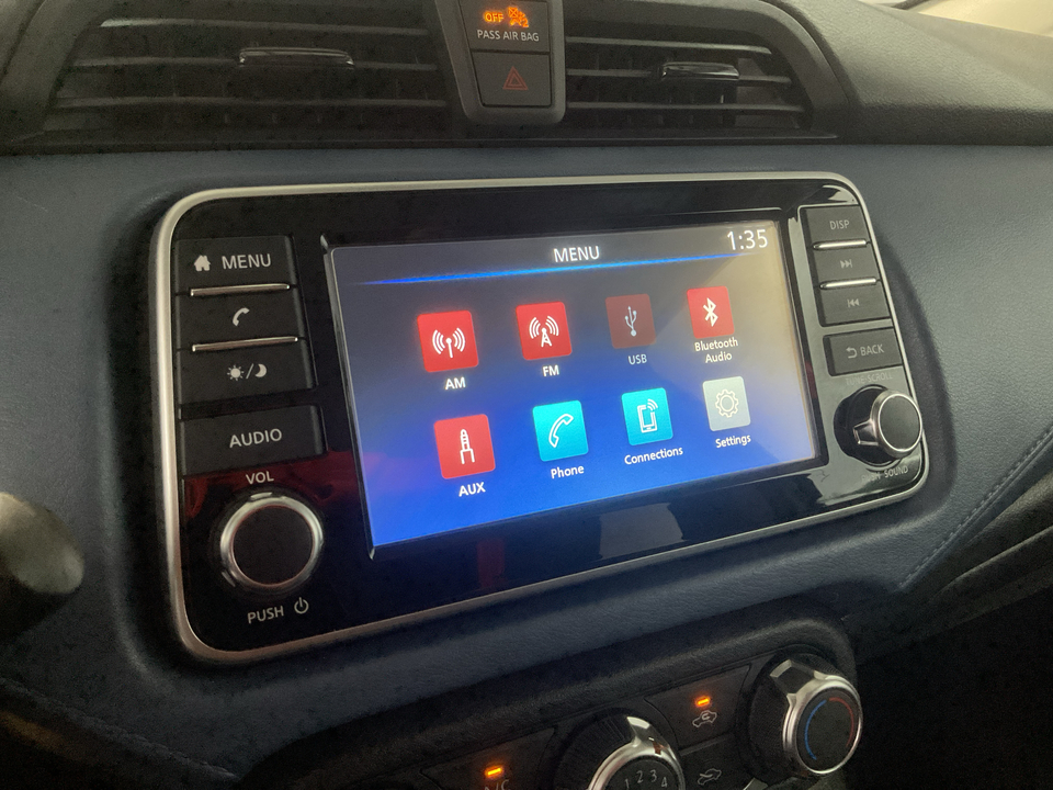 2025 Nissan Versa SV