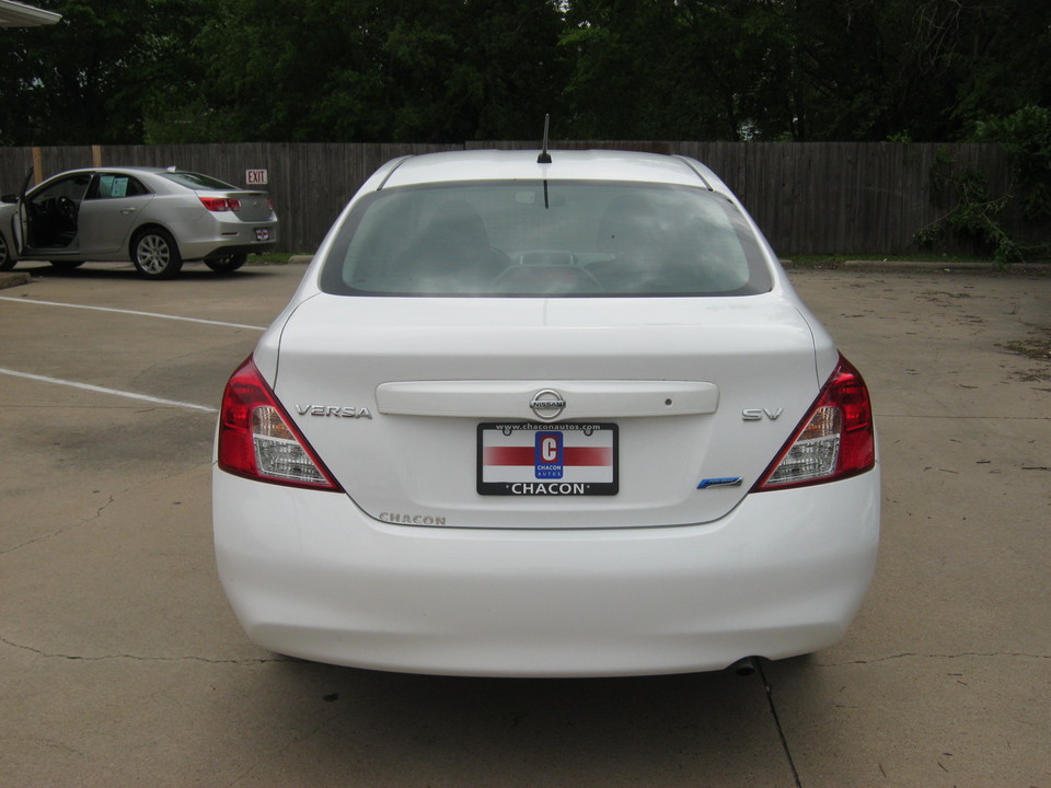 2012 Nissan Versa 1.6 SV Sedan