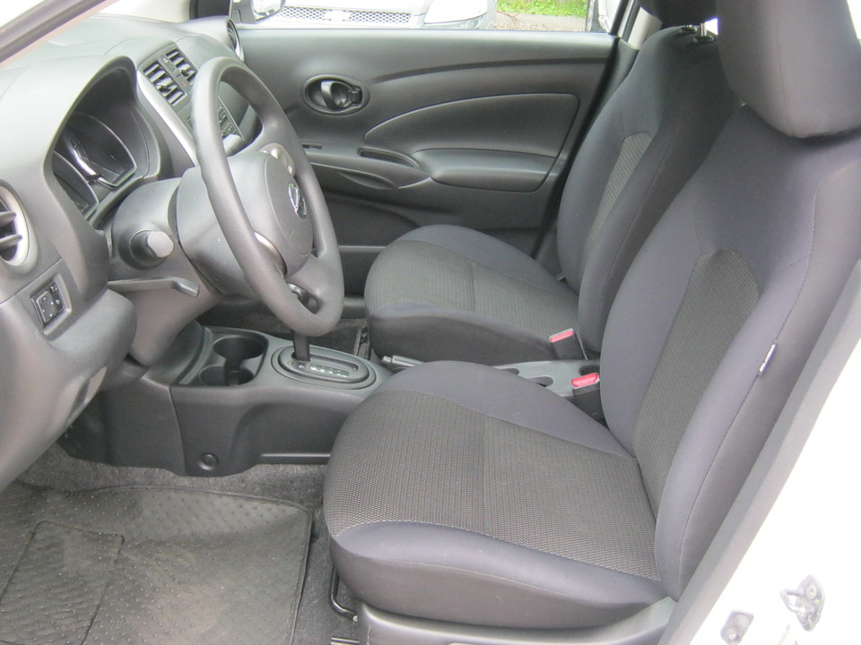 2012 Nissan Versa 1.6 SV Sedan