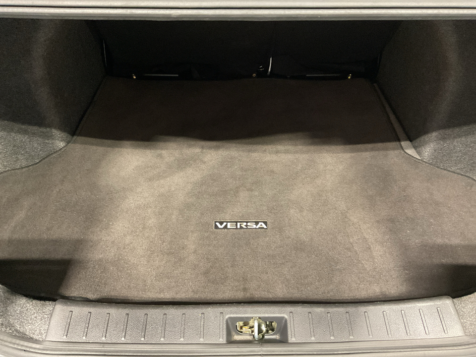 2020 Nissan Versa SV