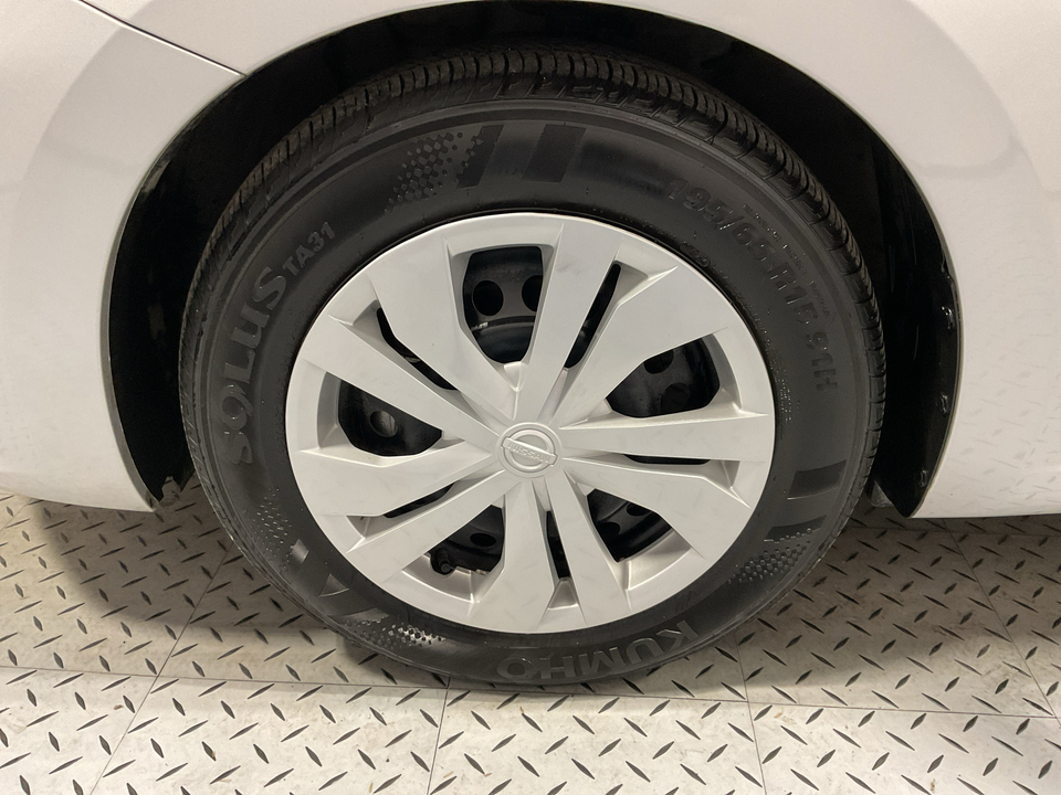 2024 Nissan Versa S CVT