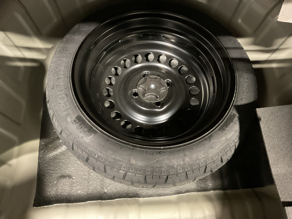 2024 Nissan Versa S CVT