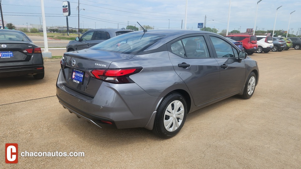 2020 Nissan Versa S CVT