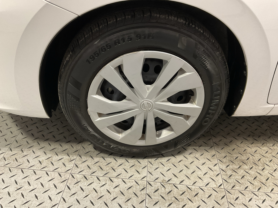 2024 Nissan Versa S CVT