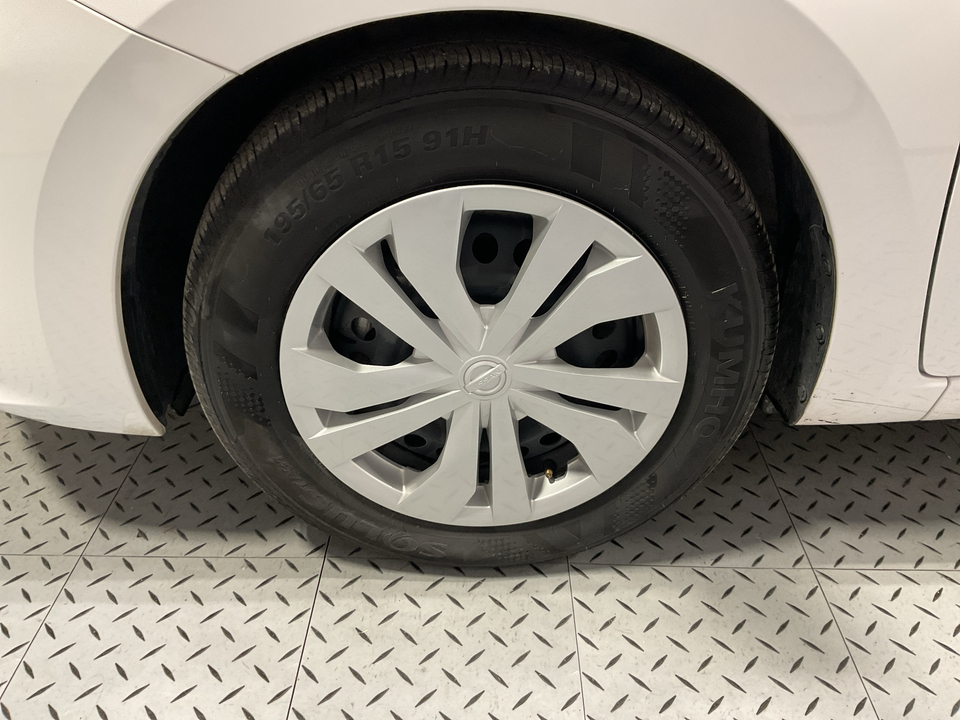 2024 Nissan Versa S CVT