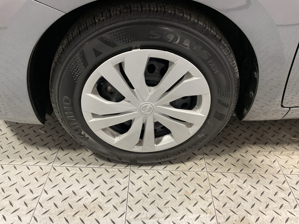 2024 Nissan Versa S CVT