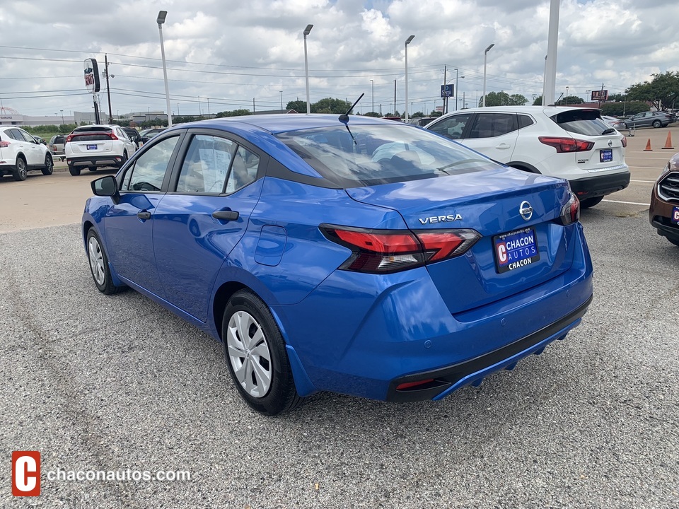 2021 Nissan Versa S CVT