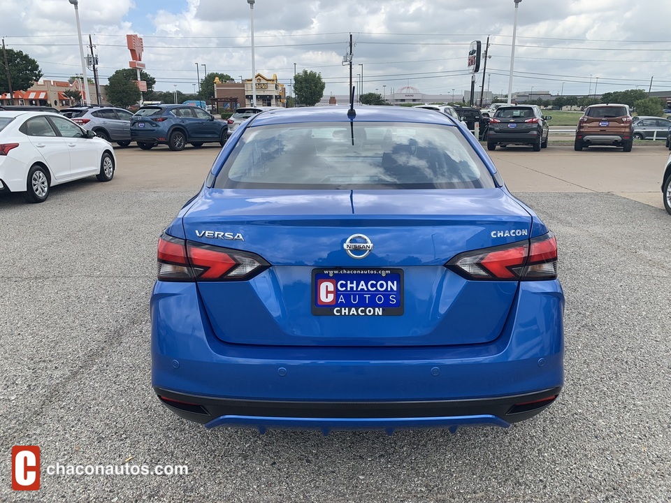 2021 Nissan Versa S CVT