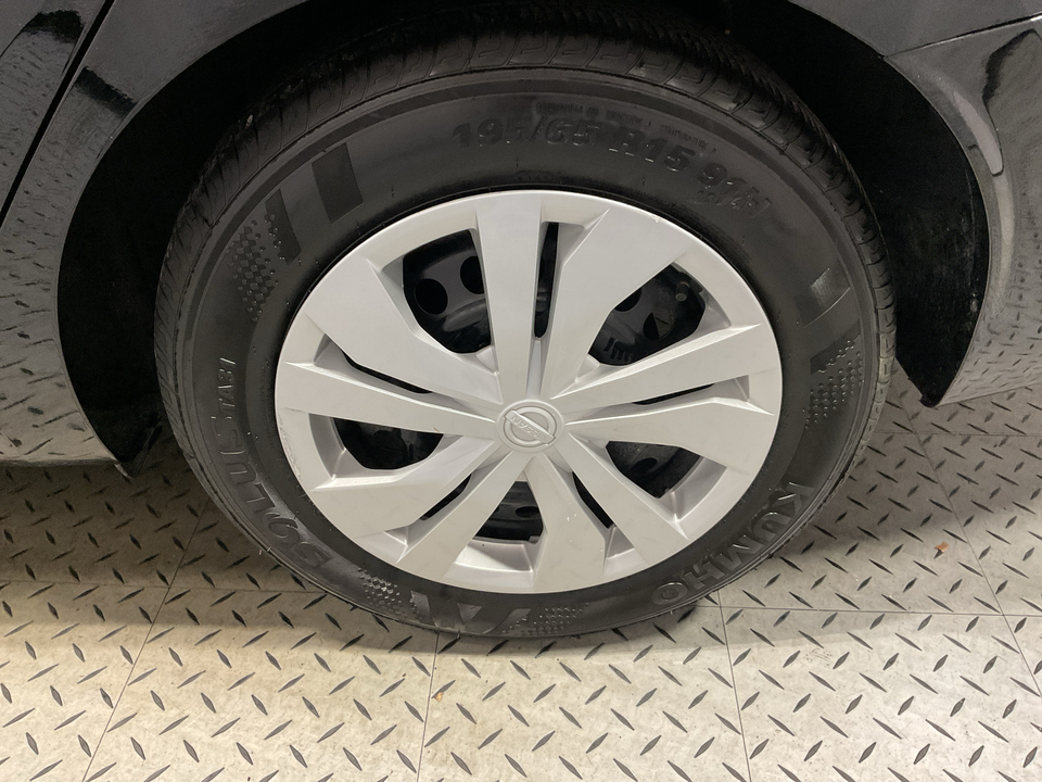2024 Nissan Versa S CVT