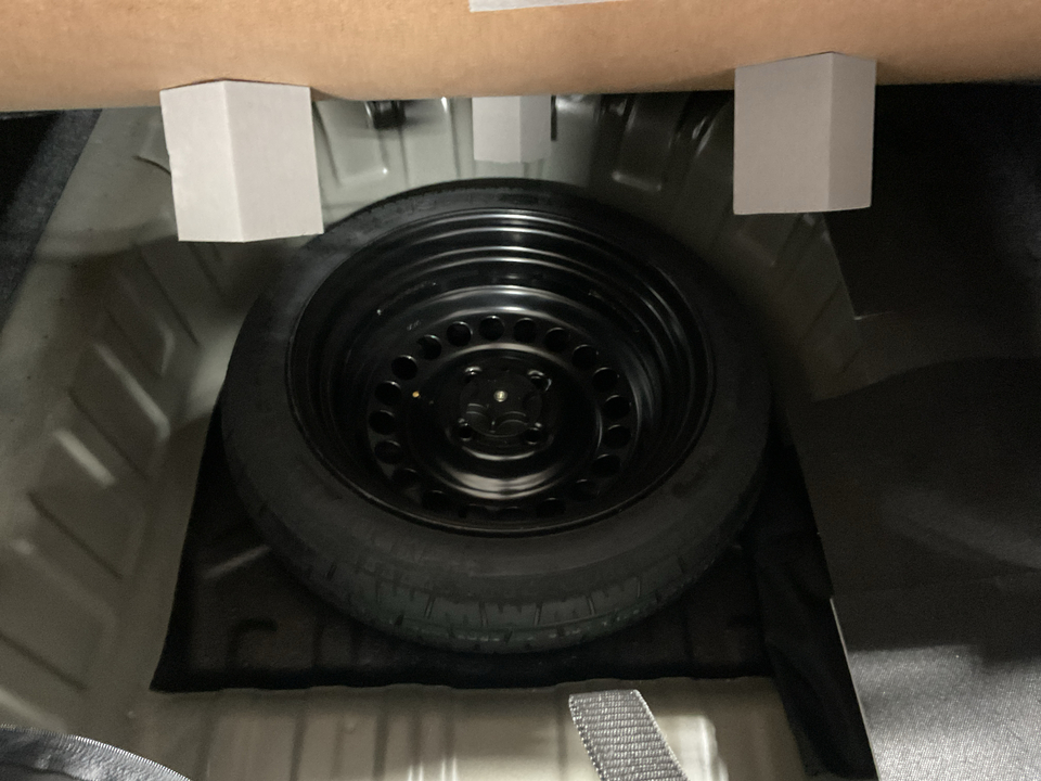 2024 Nissan Versa SV