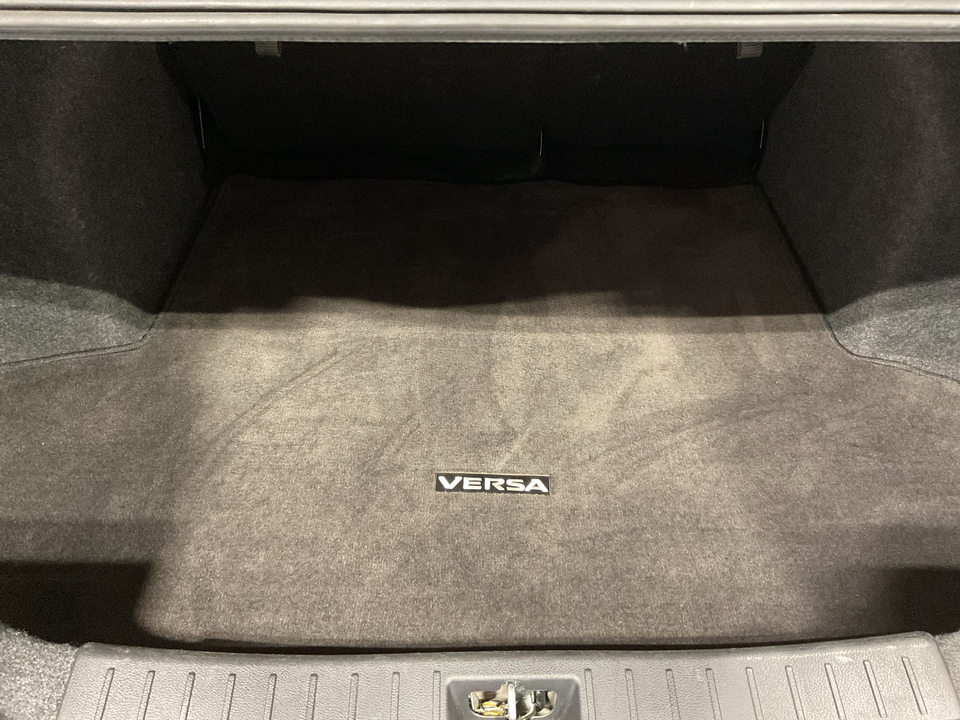 2024 Nissan Versa SV