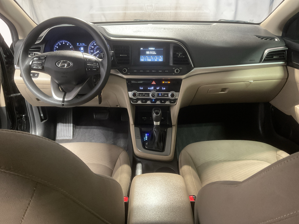 2020 Hyundai Elantra SE 6AT