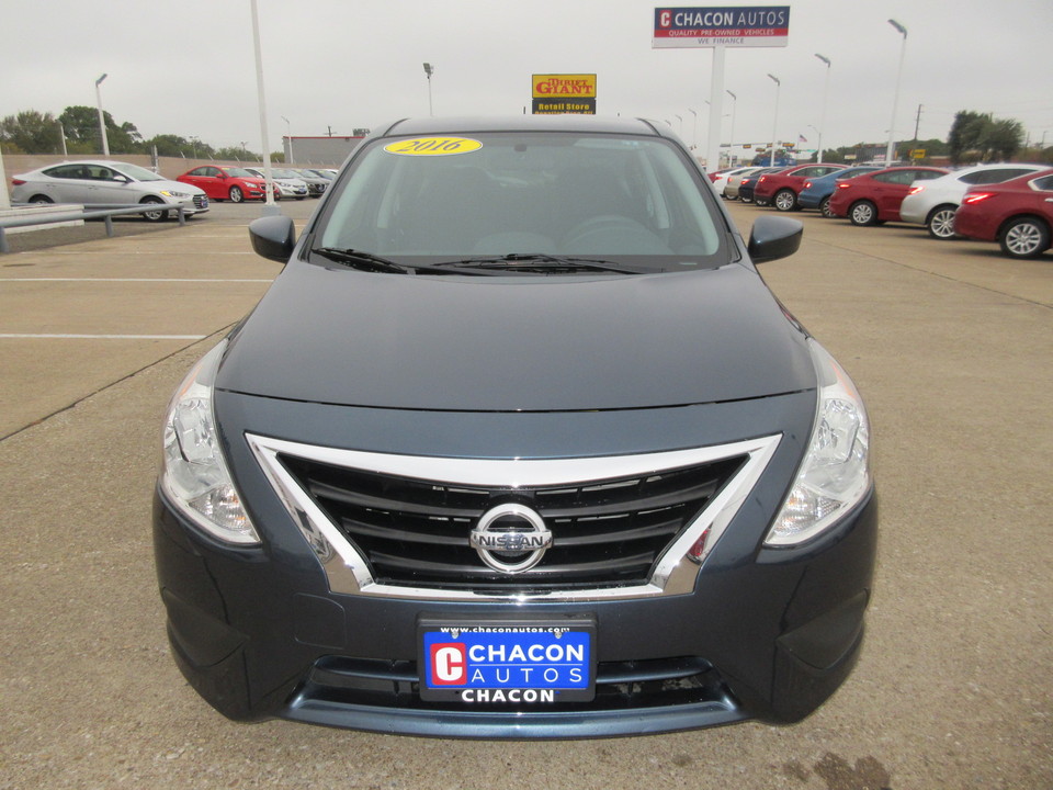 2016 Nissan Versa 1.6 SV Sedan