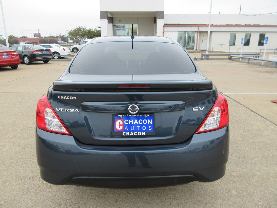 2016 Nissan Versa 1.6 SV Sedan