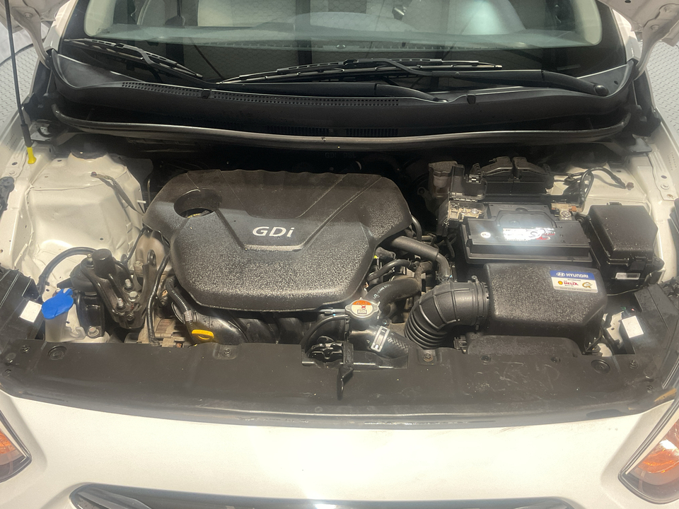 2015 Hyundai Accent GLS 4-Door 6A