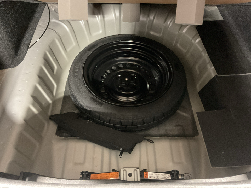 2024 Nissan Versa S CVT