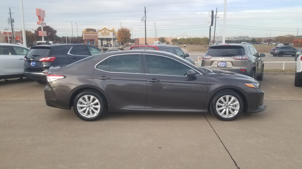 2020 Toyota Camry LE