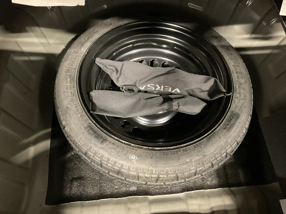 2024 Nissan Versa S CVT