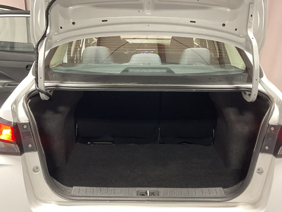 2021 Nissan Versa S CVT