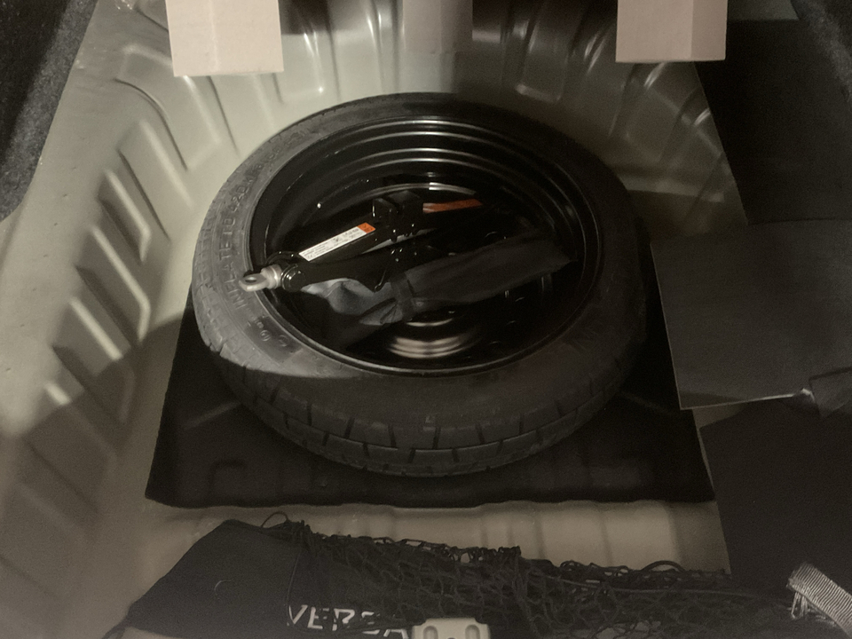 2024 Nissan Versa S CVT