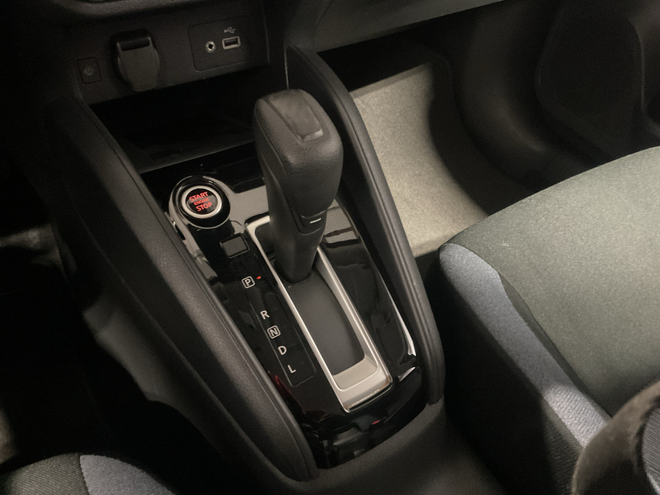 2024 Nissan Versa SV