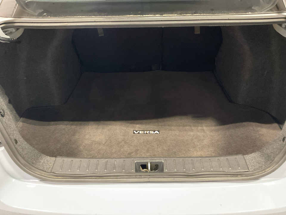 2024 Nissan Versa SV