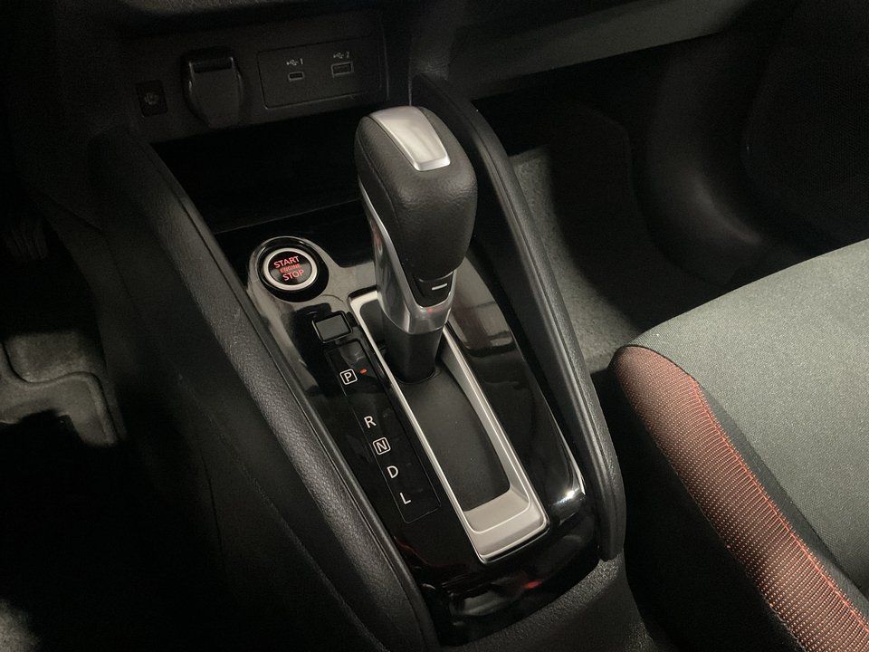 2024 Nissan Versa SR
