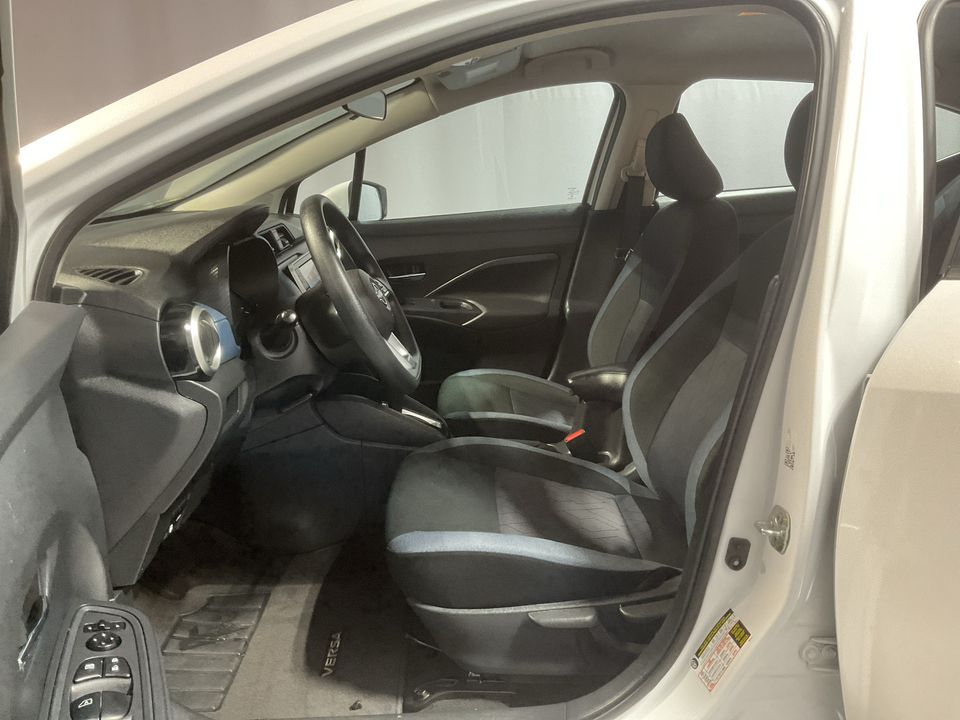 2024 Nissan Versa SV