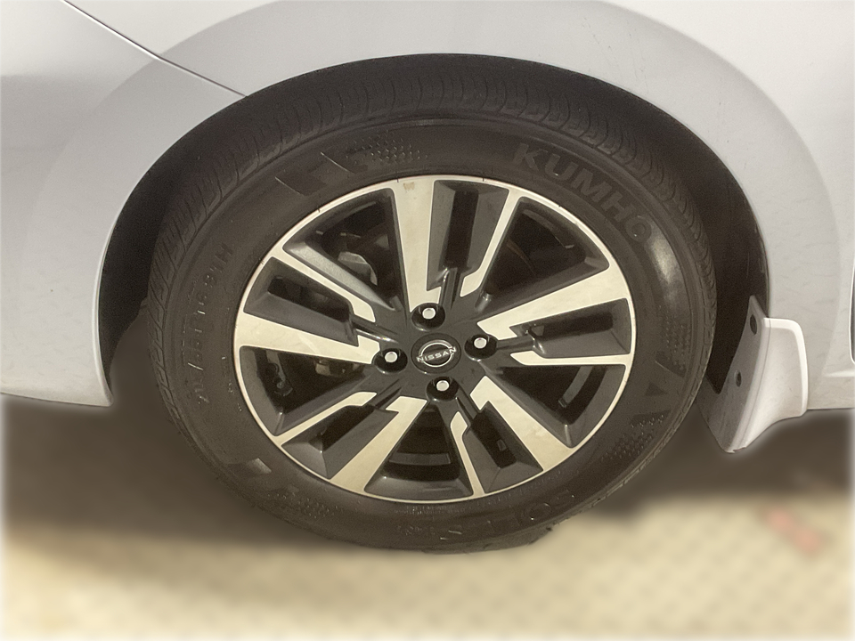 2024 Nissan Versa SV