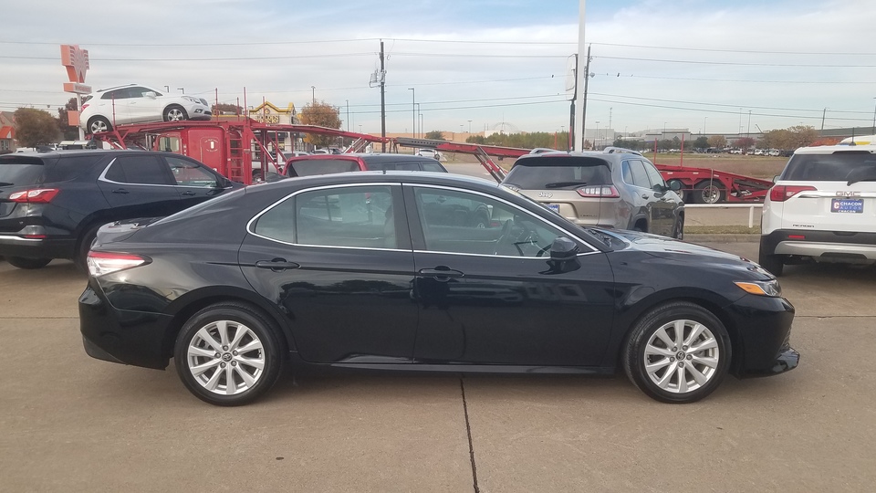 2020 Toyota Camry LE