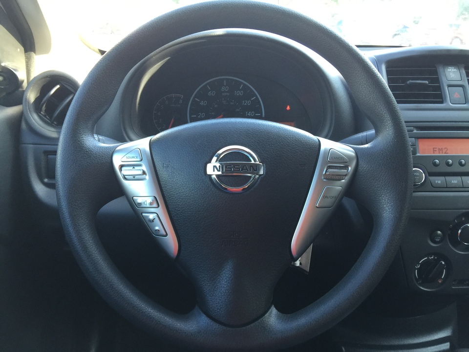 2015 Nissan Versa 1.6 S 4A