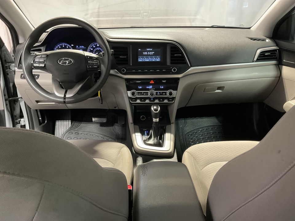 2020 Hyundai Elantra SE 6AT