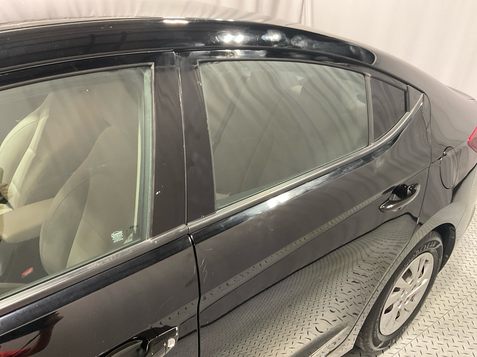 2020 Hyundai Elantra SE 6AT