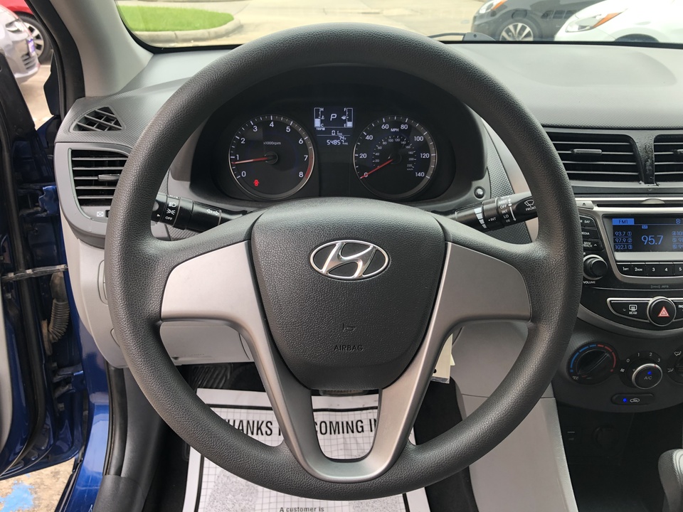 2016 Hyundai Accent SE4-Door w/Popular Package