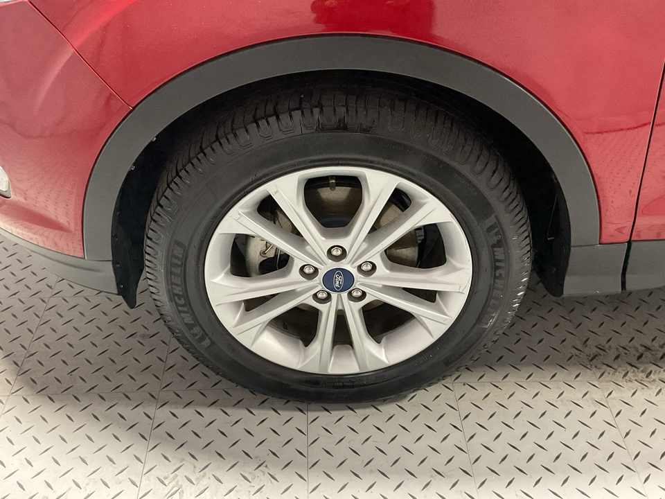 2019 Ford Escape SEL FWD