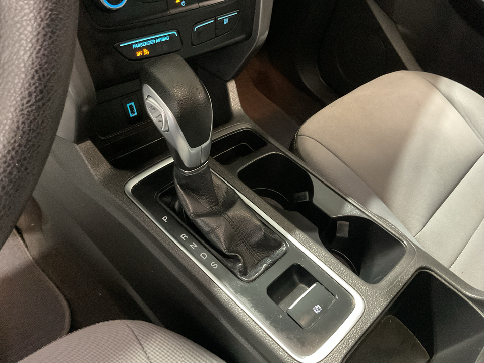 2019 Ford Escape S FWD