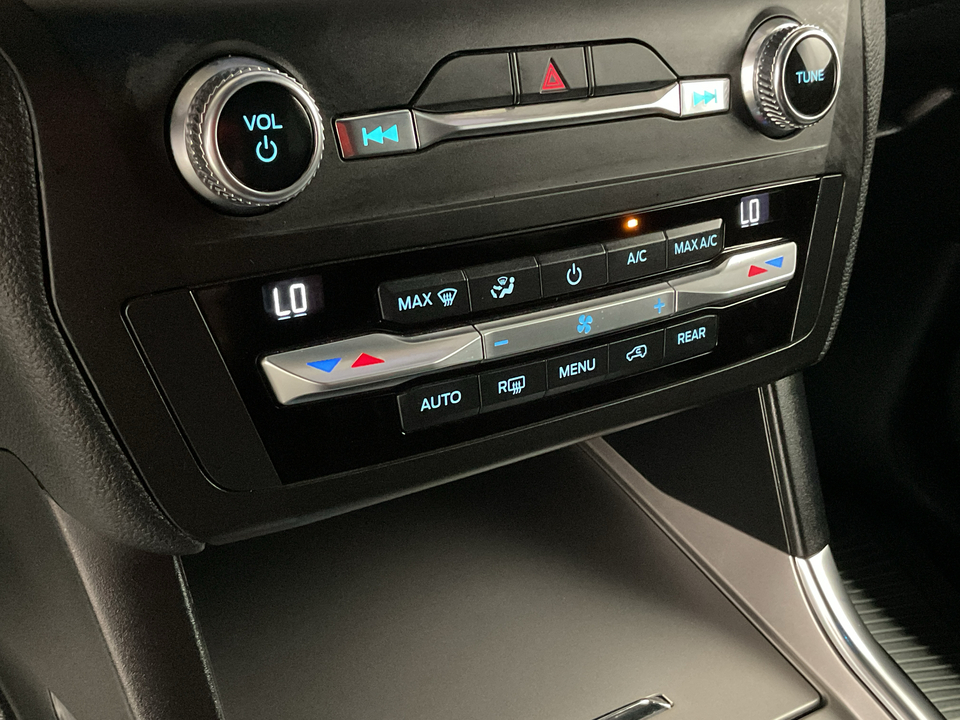 2020 Ford Explorer XLT AWD