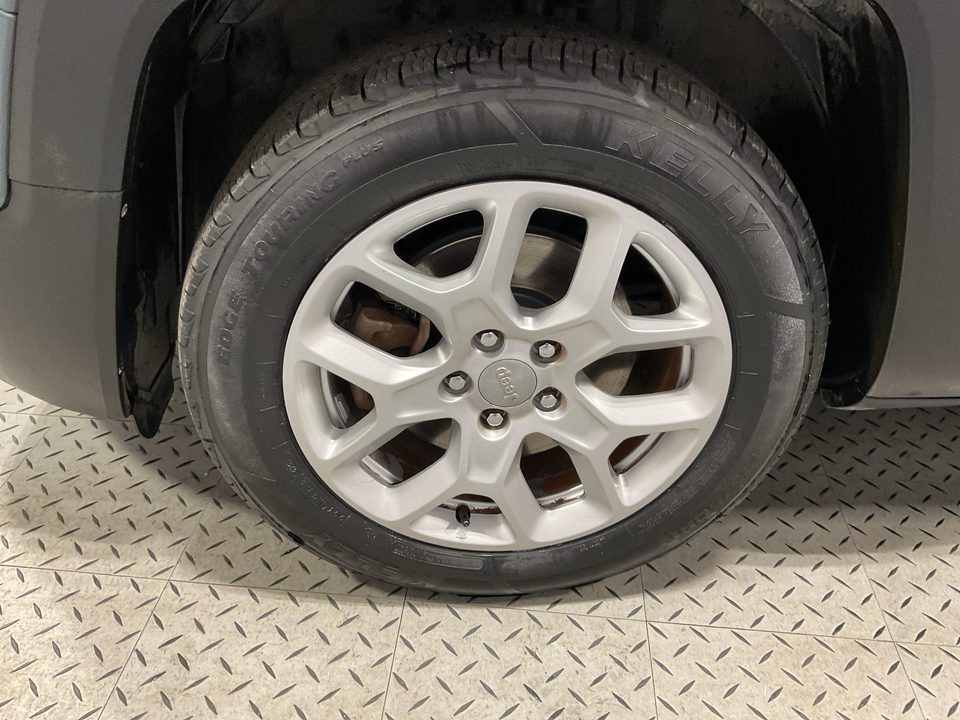 2018 Jeep Renegade Latitude FWD