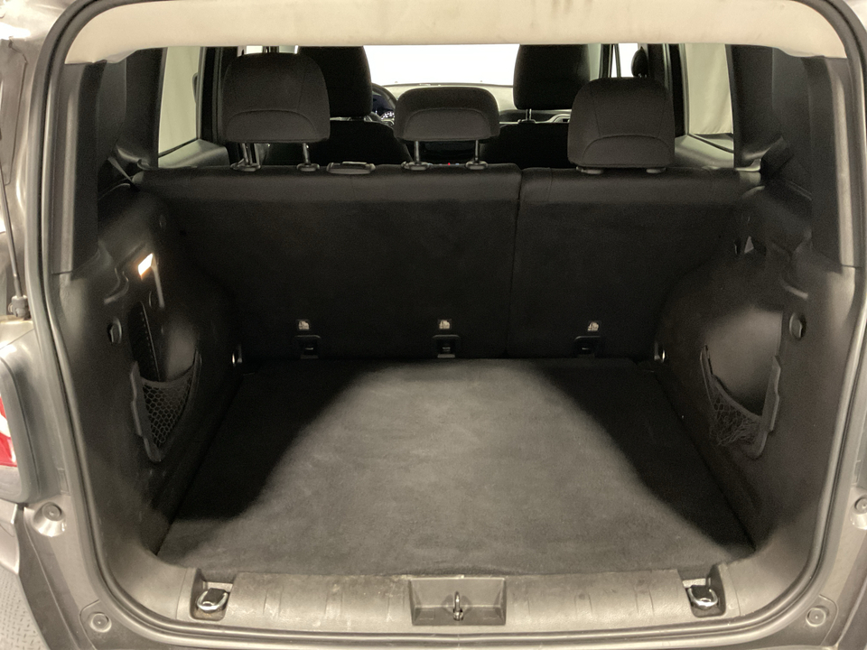 2018 Jeep Renegade Latitude FWD