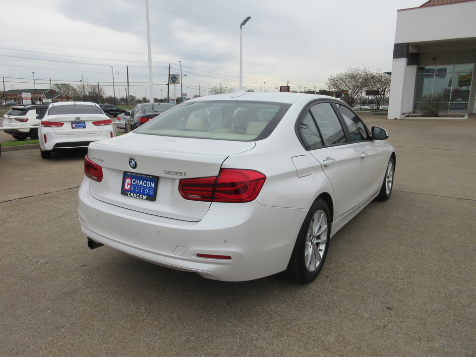 2016 BMW 3-Series 320i Sedan